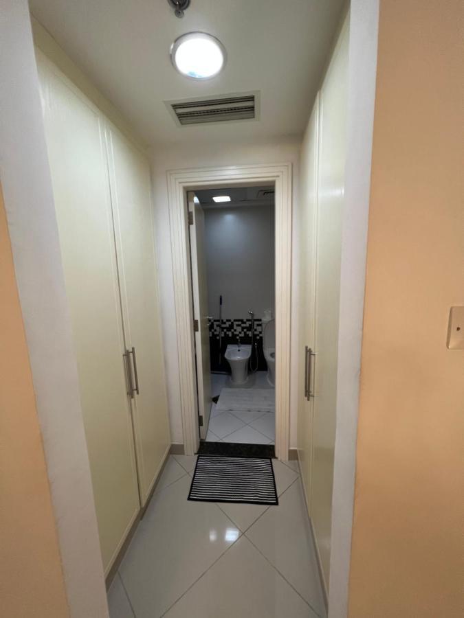Large Size One Bedroom Apartment With Sea View Abu Dhabi Exterior foto