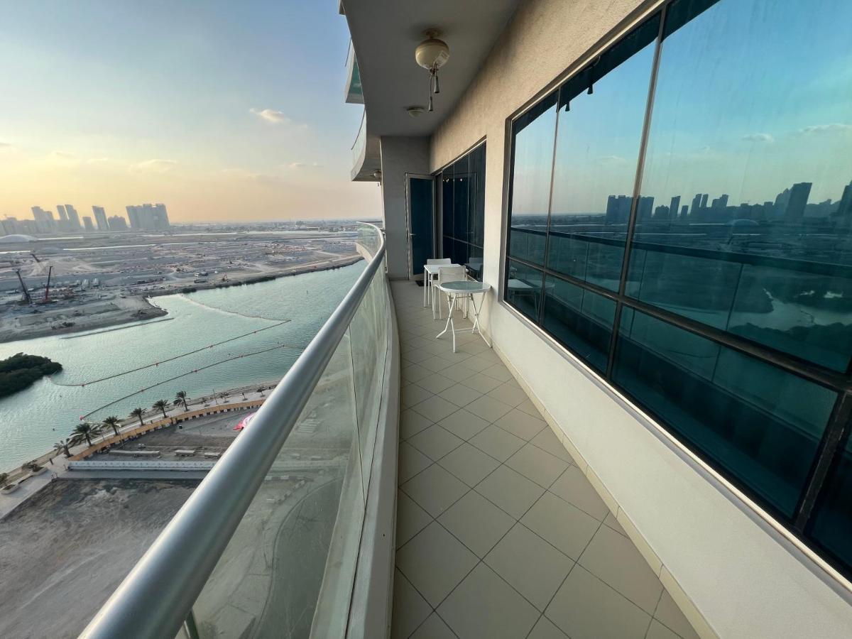 Large Size One Bedroom Apartment With Sea View Abu Dhabi Exterior foto